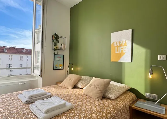 Apartmá s manželskou postelí velikosti queen